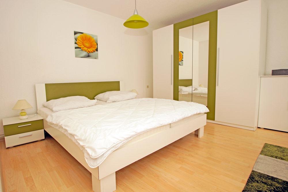Ferienwohnanlage Bruckner Apartment Росток Екстериор снимка